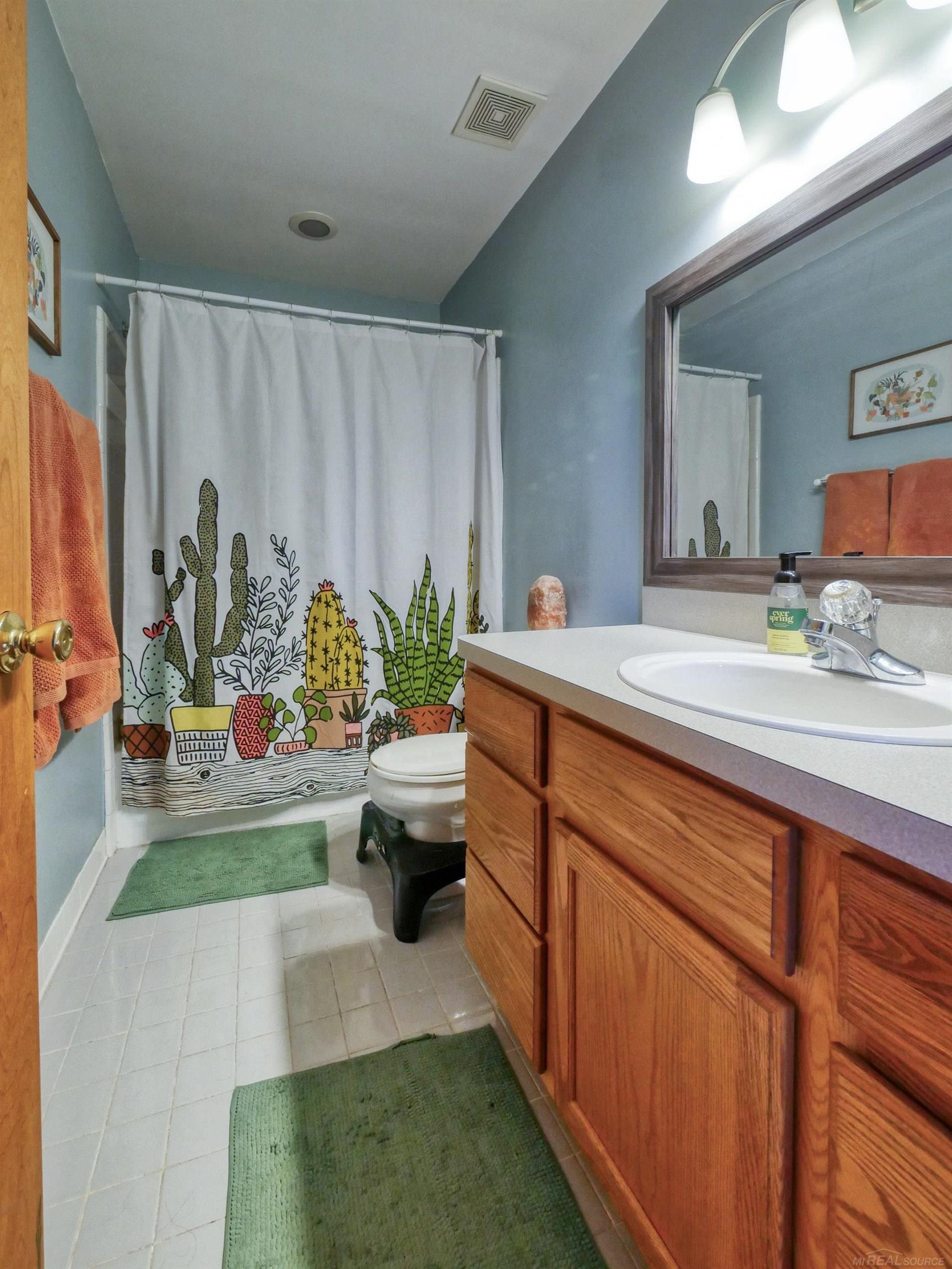 31040 Shue Road Richmond, MI 48062 - Photo 24 of 32 50118476-23.JPG