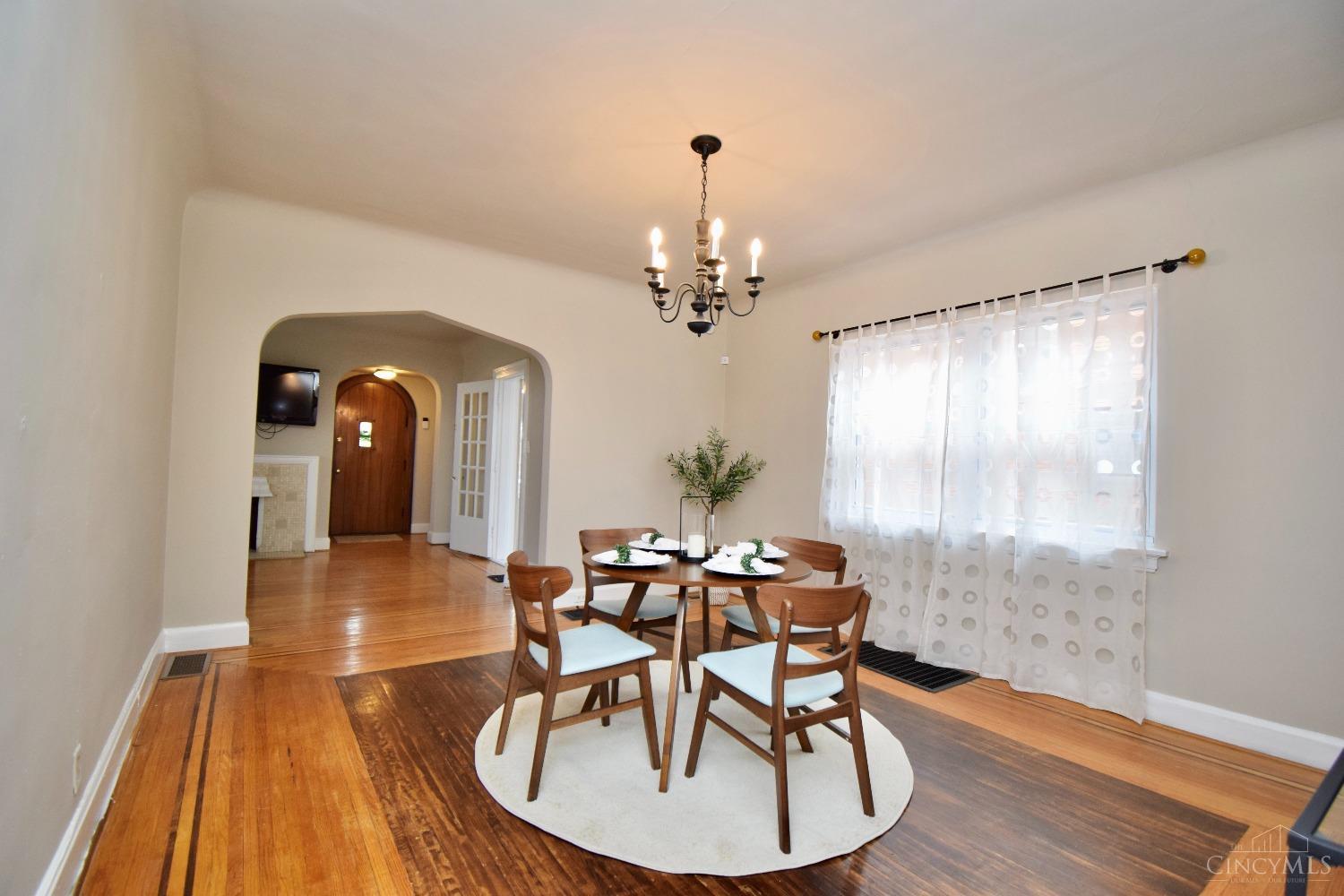 4947 Ralph Avenue Cincinnati, OH 45238 - Photo 14 of 56 Gallery Image 14