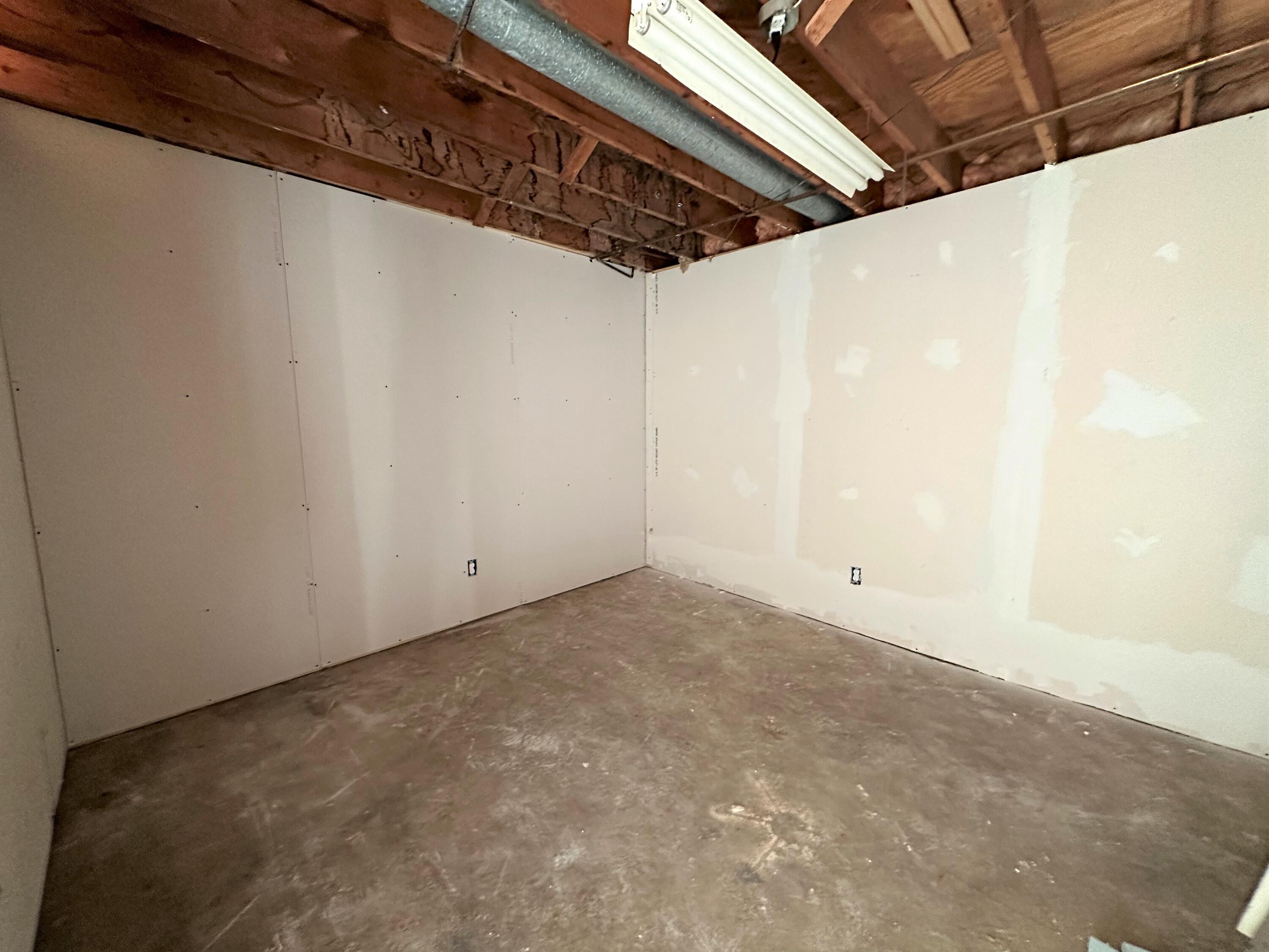 9896 Case Road Brooklyn, MI 49230 - Photo 11 of 20 11 Bsmt room 2
