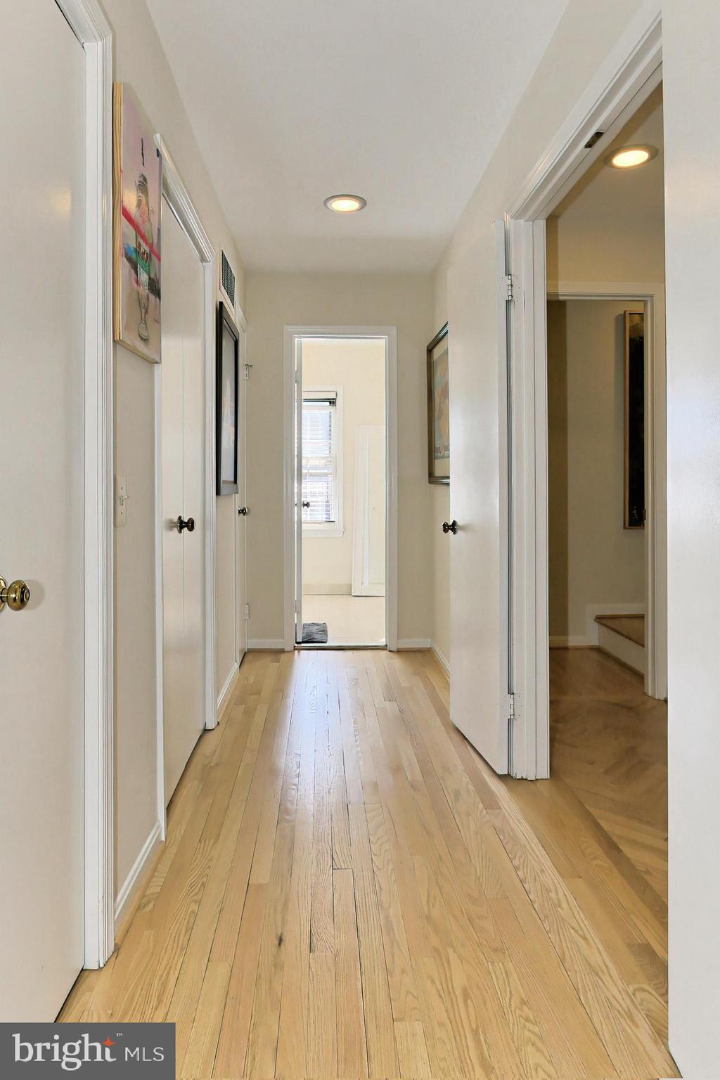 1121 Portner Road Alexandria, VA 22314 - Photo 25 of 43