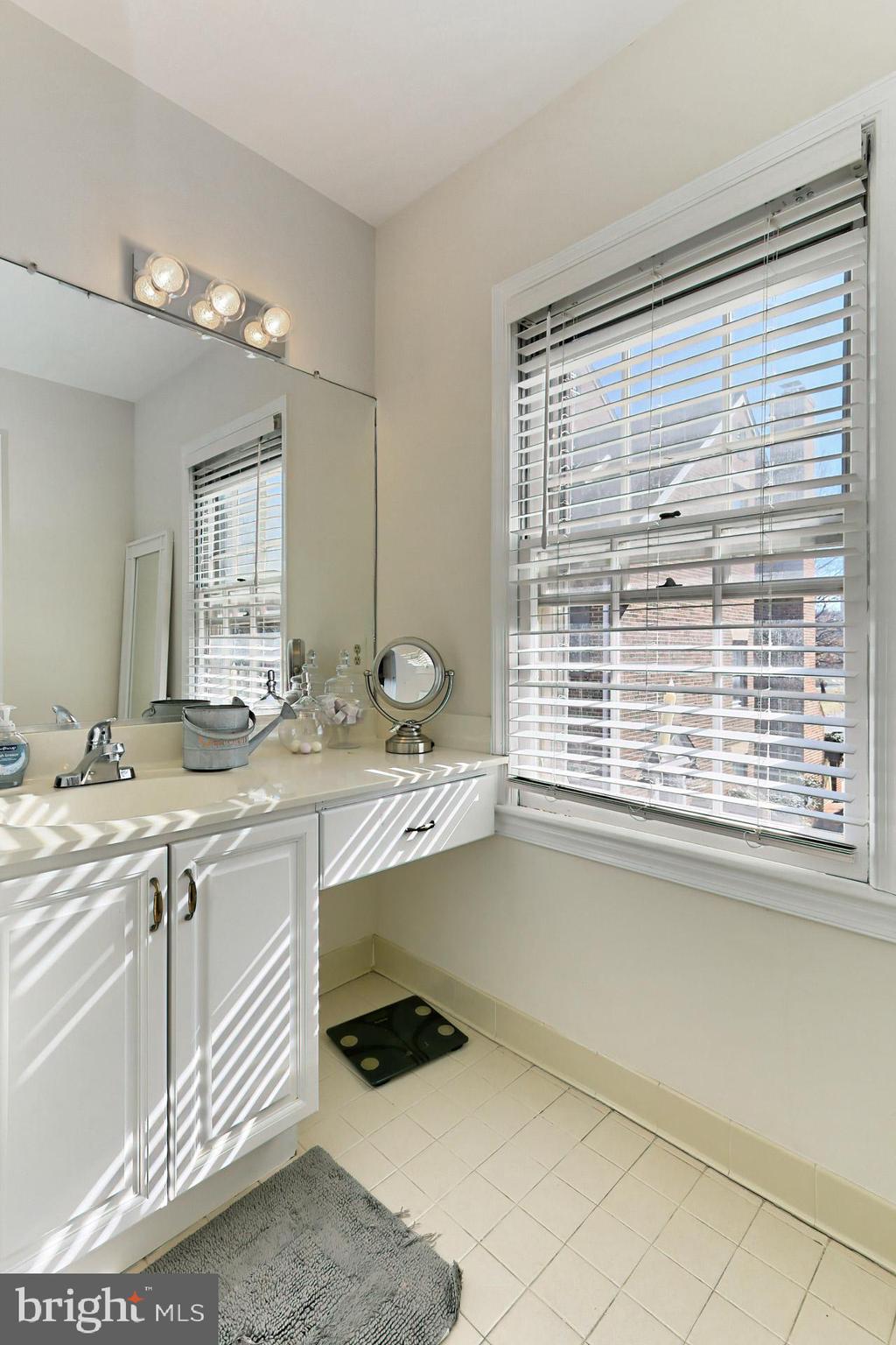 1121 Portner Road Alexandria, VA 22314 - Photo 26 of 43