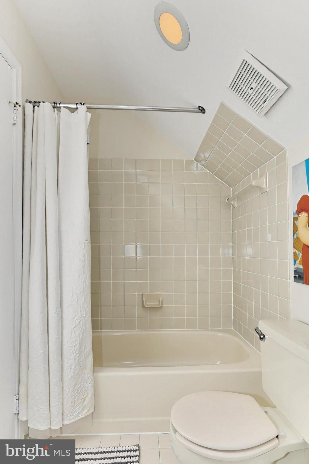 1121 Portner Road Alexandria, VA 22314 - Photo 35 of 43