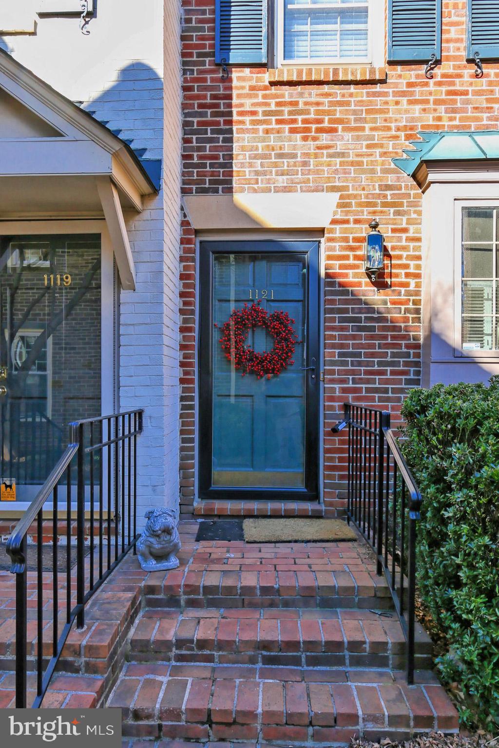 1121 Portner Road Alexandria, VA 22314 - Photo 6 of 43