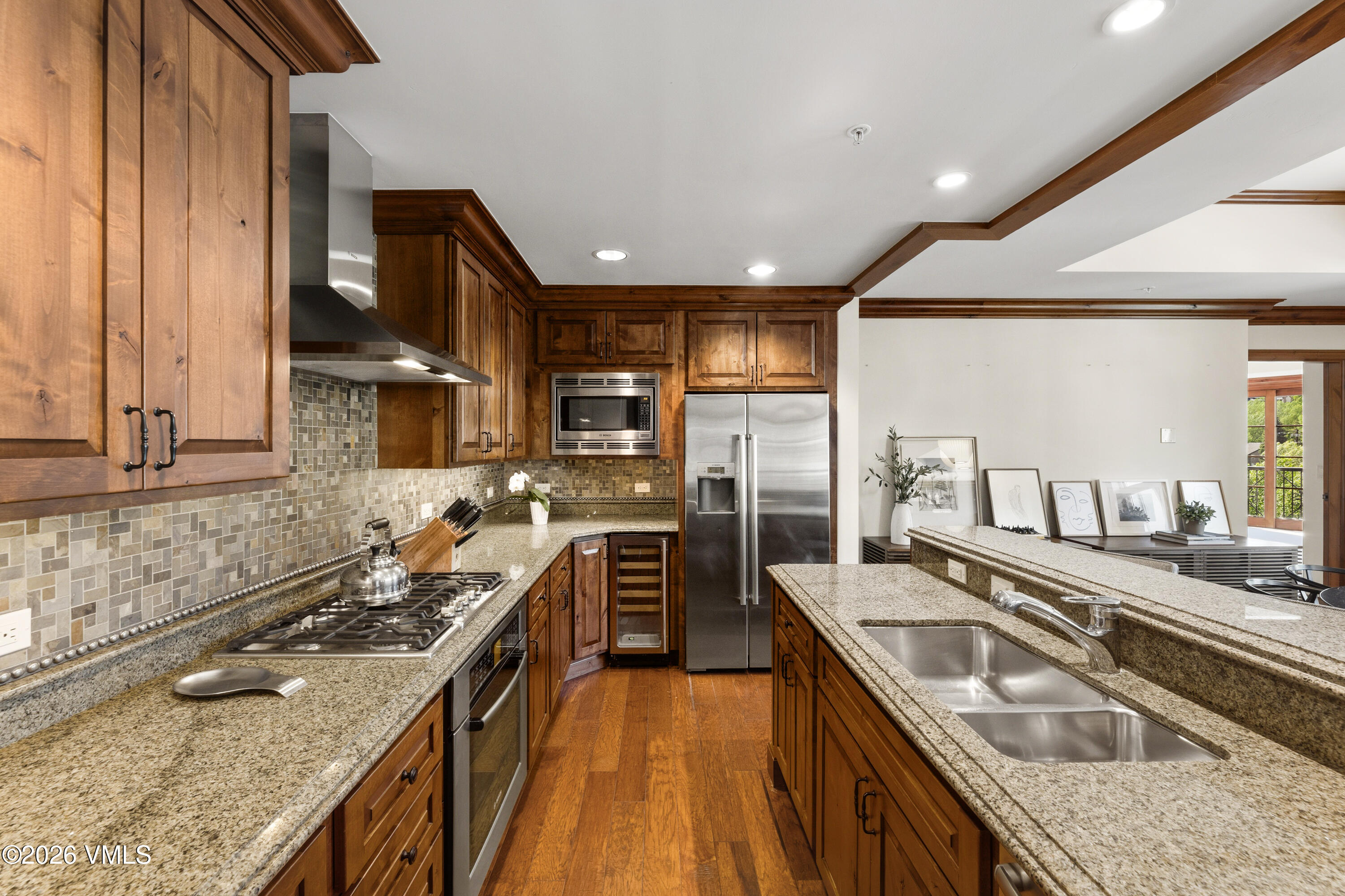 728 West Lionshead Circle, Unit R514 Vail, CO 81657 - Photo 19 of 36 Kitchen
