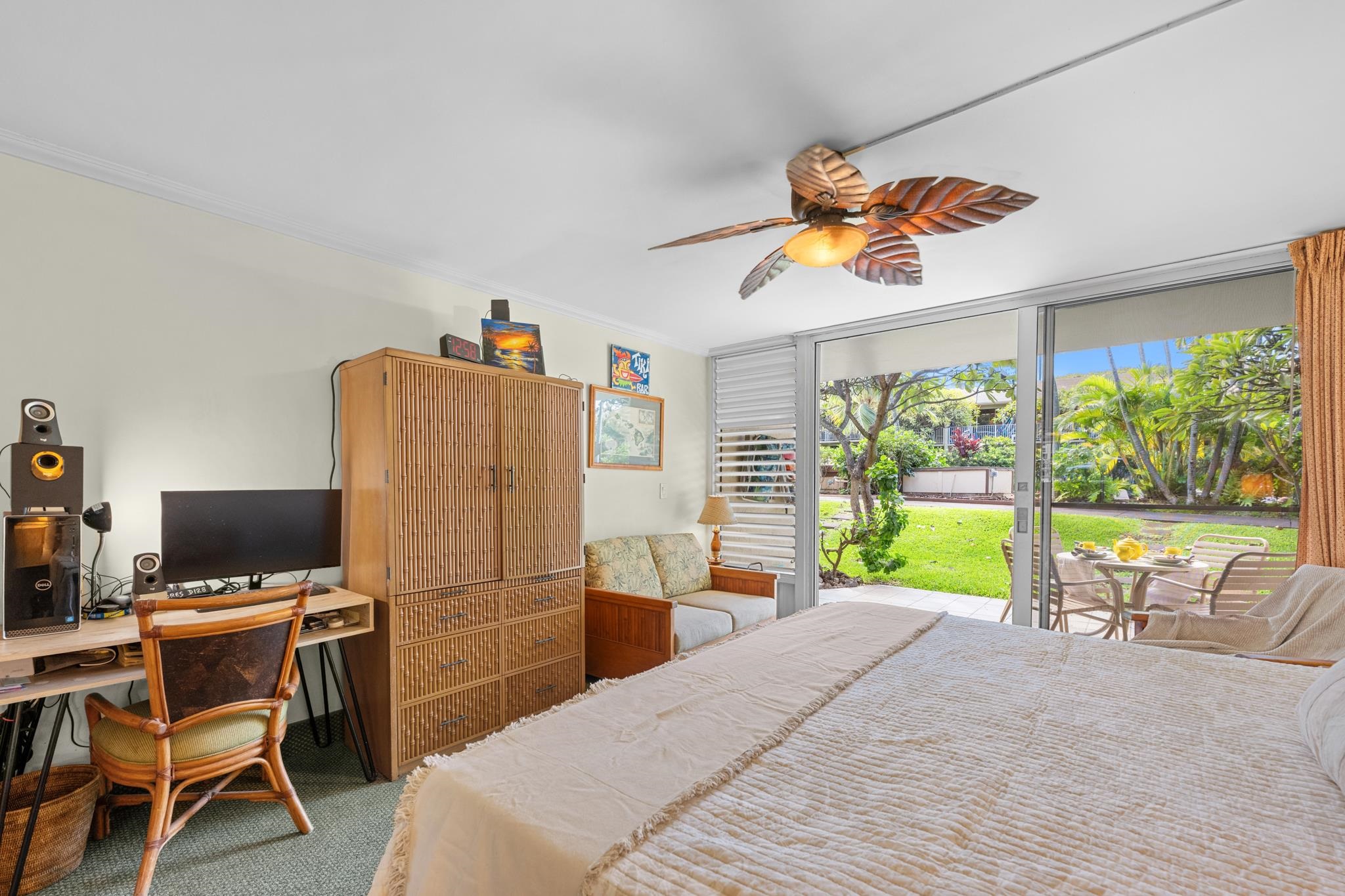 5315 Lower Honoapiilani Road, Unit D128 Lahaina, HI 96761 - Photo 4 of 24 Gallery Image 4