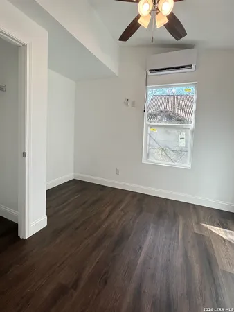 $1,380 | 715 West Gerald Avenue, San Antonio, TX 78221