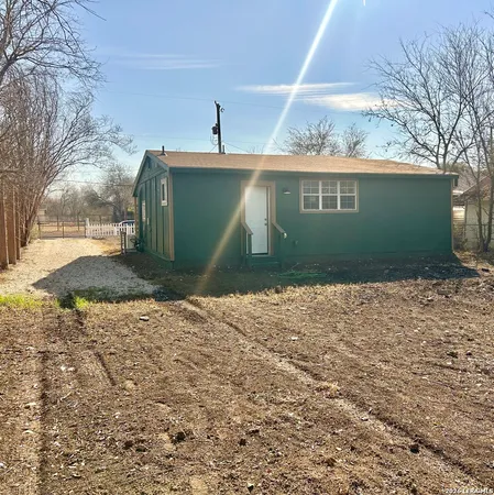 $1,380 | 715 West Gerald Avenue, San Antonio, TX 78221