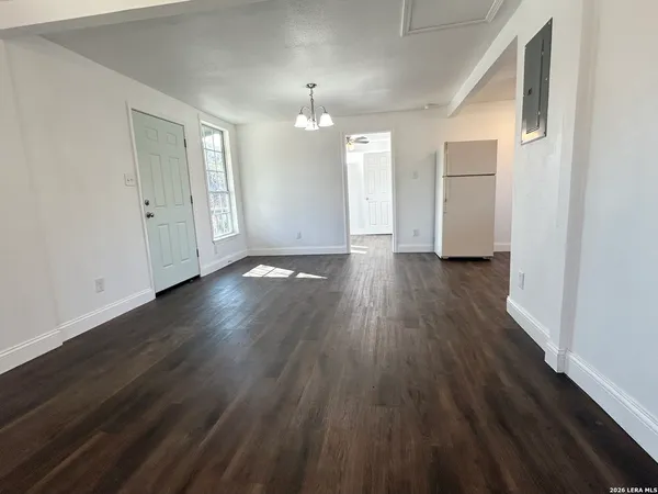 $1,380 | 715 West Gerald Avenue, San Antonio, TX 78221