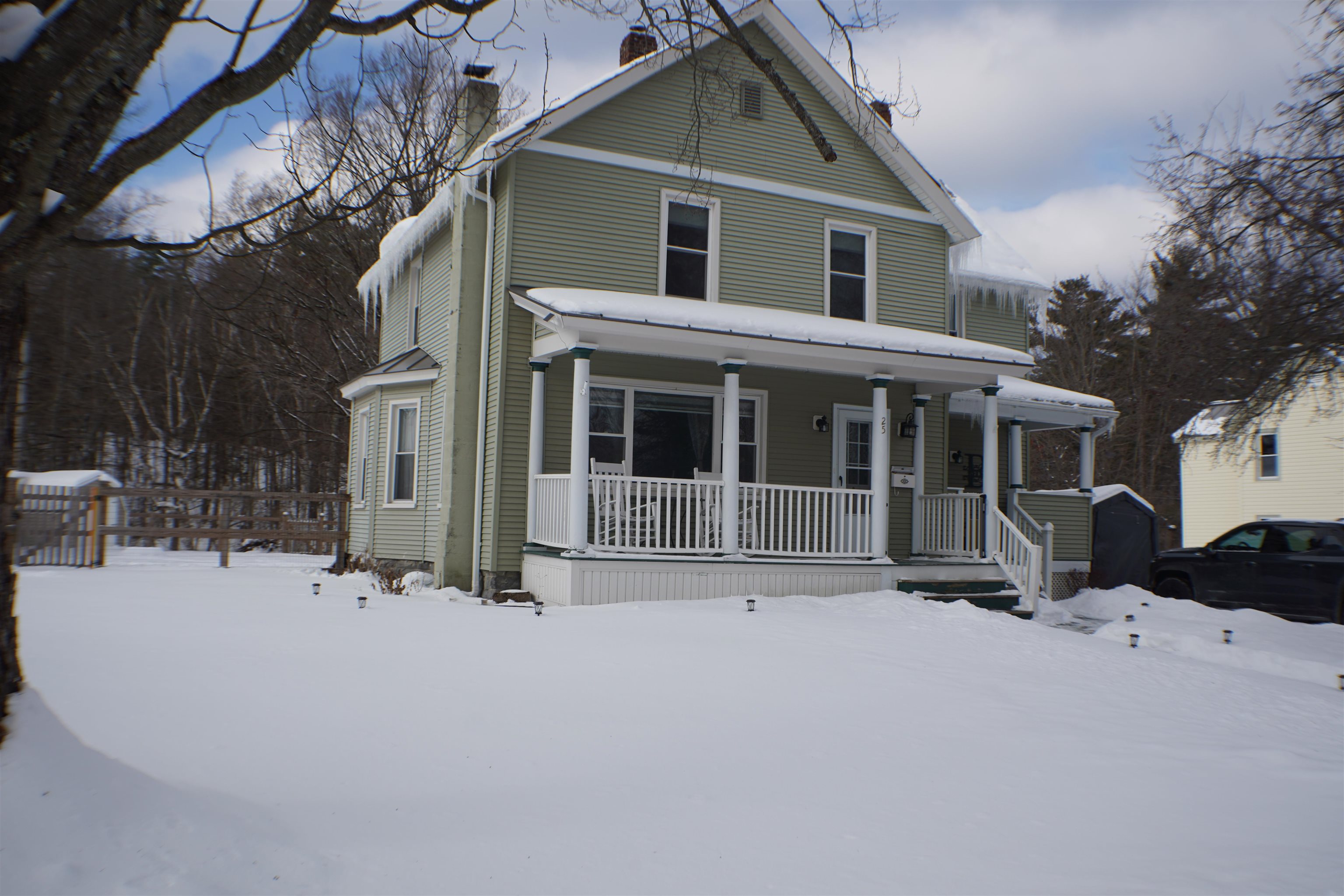 25 Gibbs Street Proctor, VT 05765 - Photo 2 of 39