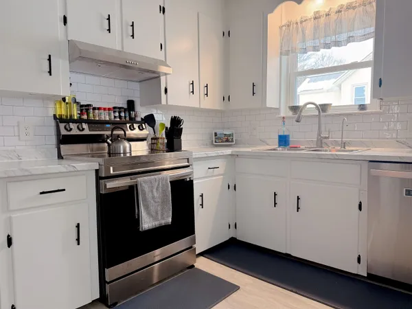 $299,000 | 25 Gibbs Street, Proctor, VT 05765