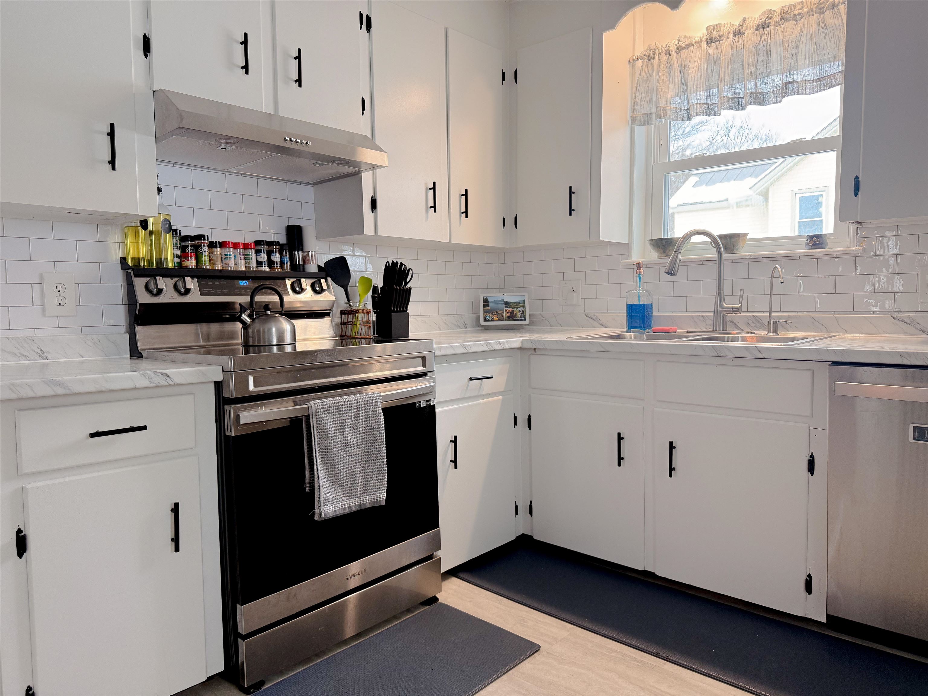 25 Gibbs Street Proctor, VT 05765 - Photo 7 of 39