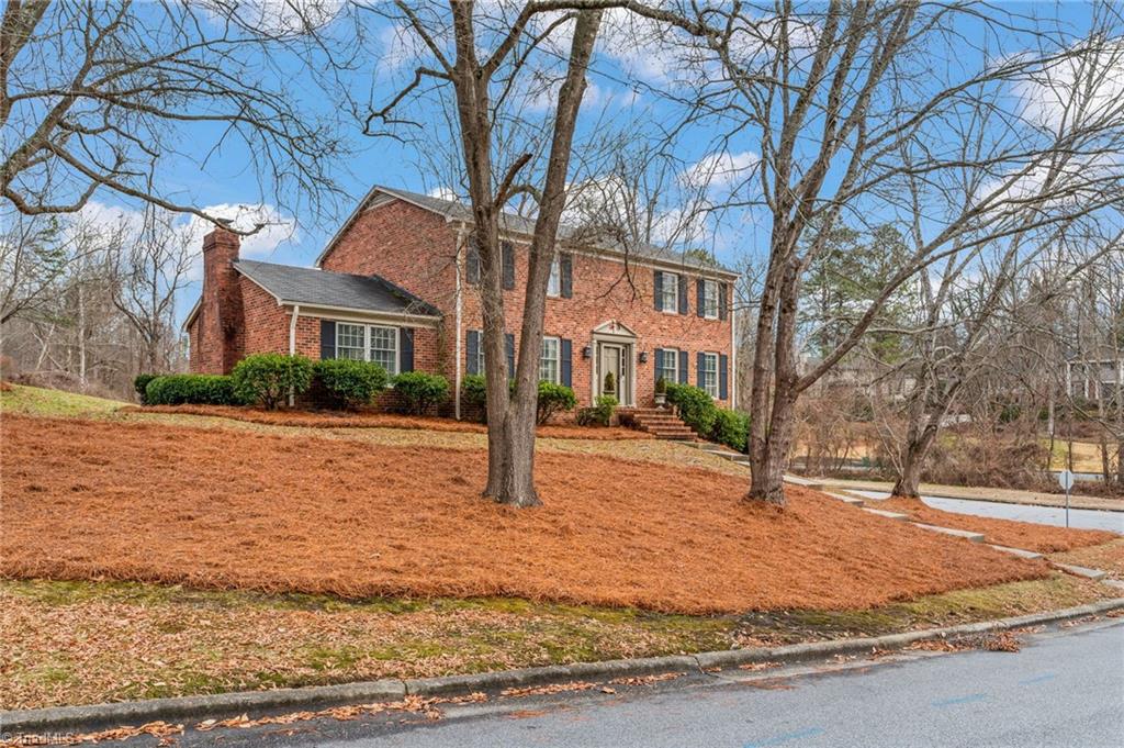 1102 Sweetbriar Road High Point, NC 27262 - Photo 2 of 29 Gallery Image 2