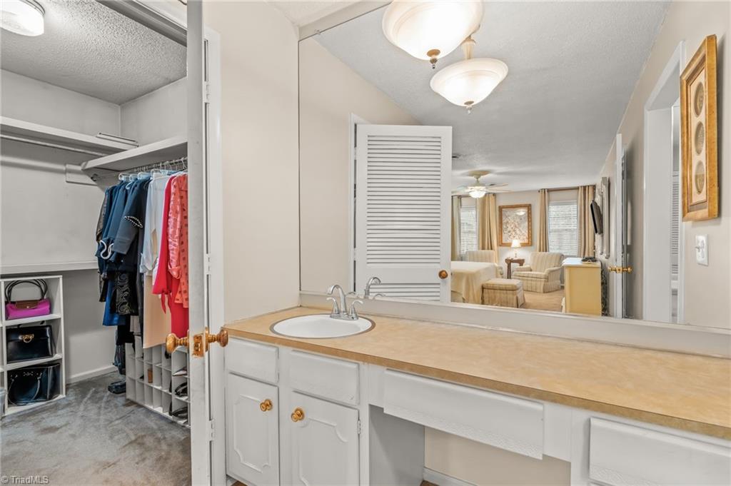1102 Sweetbriar Road High Point, NC 27262 - Photo 21 of 29 Gallery Image 21