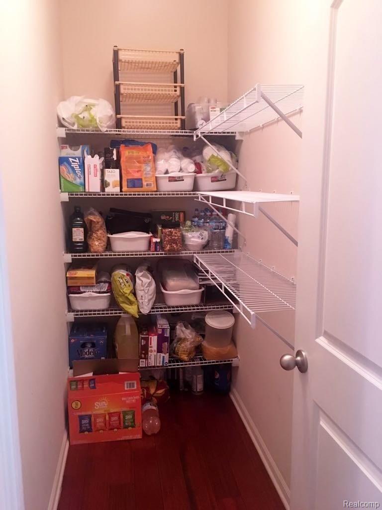 1976 South Shore Drive Rochester, MI 48307 - Photo 12 of 31 12 Pantry.jpg