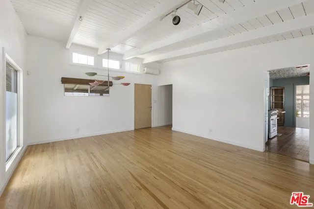 $825,000 | 10623 Woodward Avenue, Sunland, CA 91040