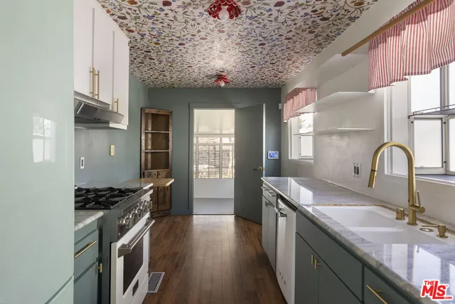 $825,000 | 10623 Woodward Avenue, Sunland, CA 91040