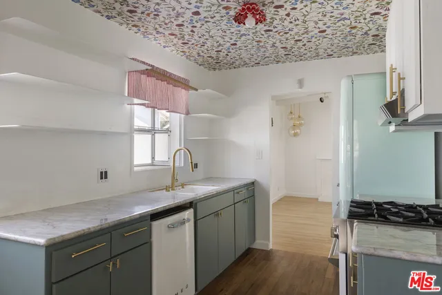 $825,000 | 10623 Woodward Avenue, Sunland, CA 91040