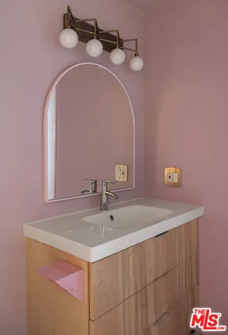 $825,000 | 10623 Woodward Avenue, Sunland, CA 91040