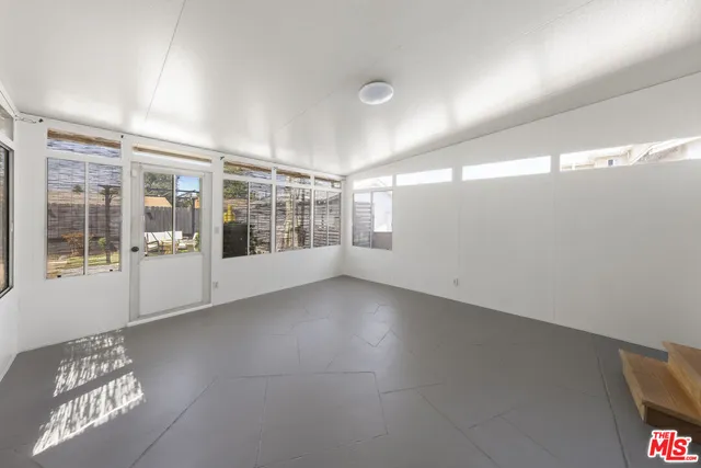 $825,000 | 10623 Woodward Avenue, Sunland, CA 91040