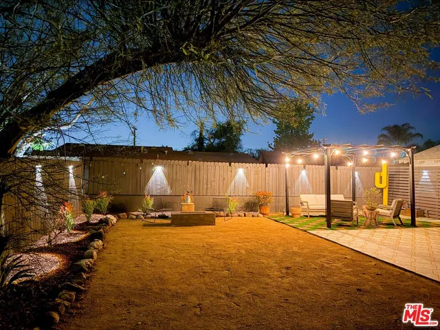 $825,000 | 10623 Woodward Avenue, Sunland, CA 91040