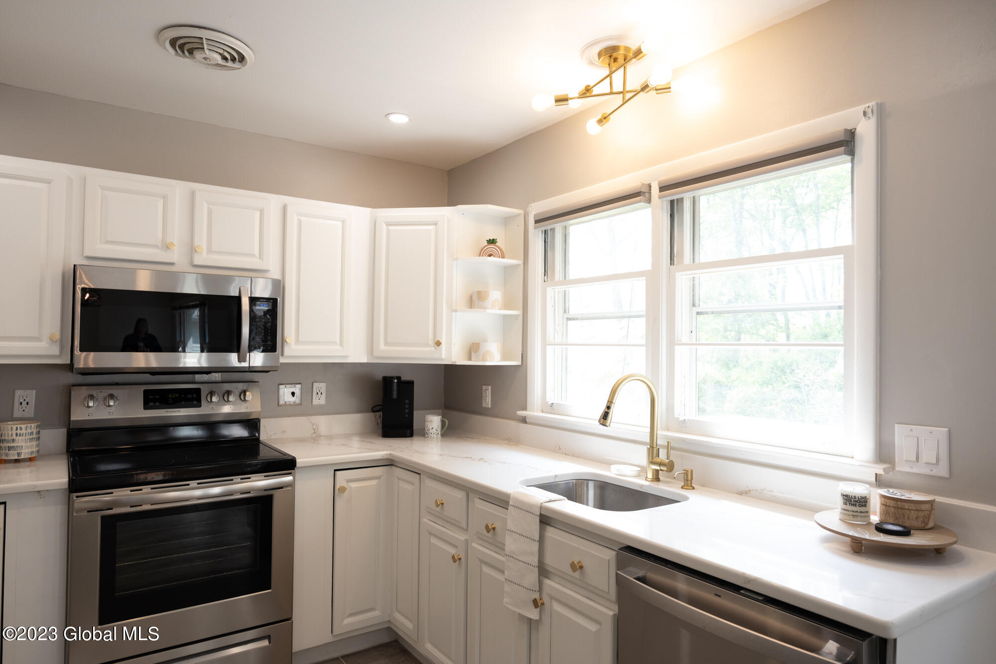 485 Ridge Road Queensbury, NY 12804 - Photo 34 of 78 100067