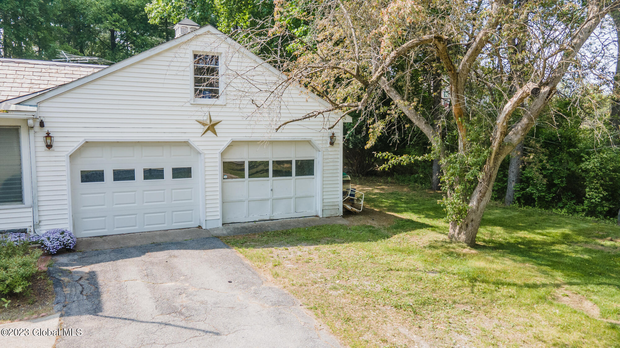 485 Ridge Road Queensbury, NY 12804 - Photo 9 of 78 100011