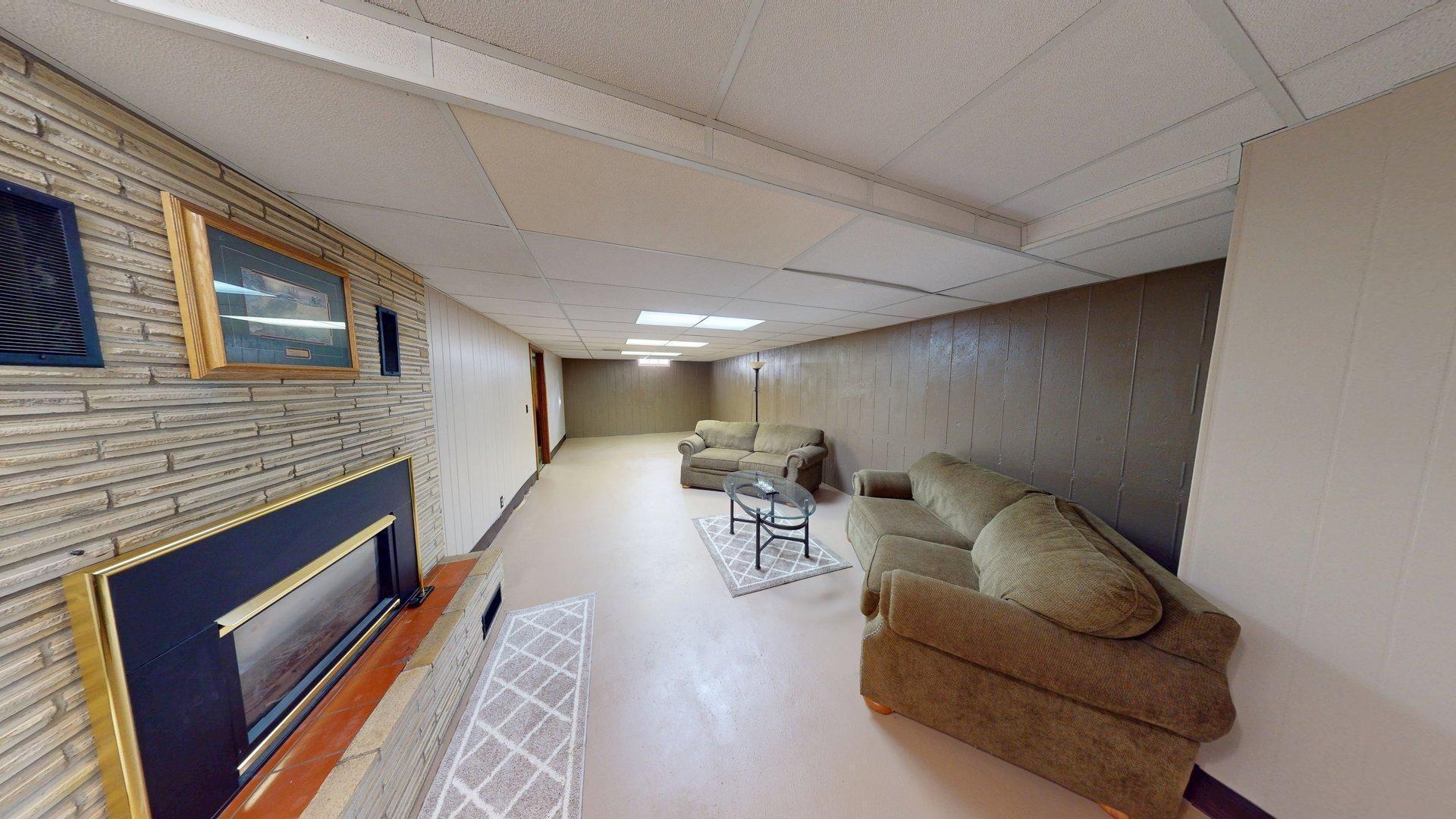 504 19th Avenue Southwest Willmar, MN 56201 - Photo 23 of 35