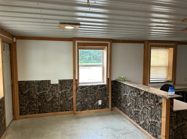 $1 | 407 South Market Street, Ogden, IL 61859