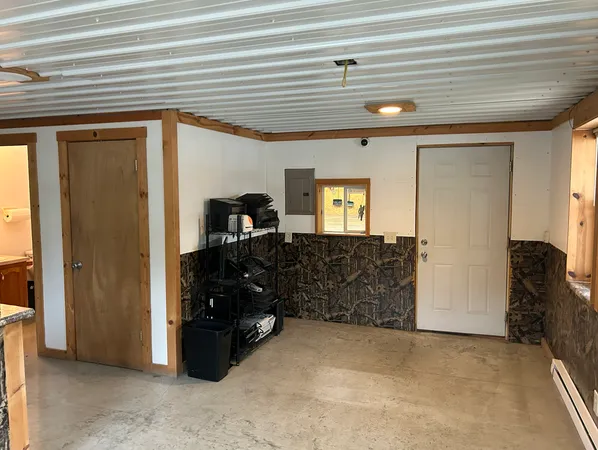 $1 | 407 South Market Street, Ogden, IL 61859