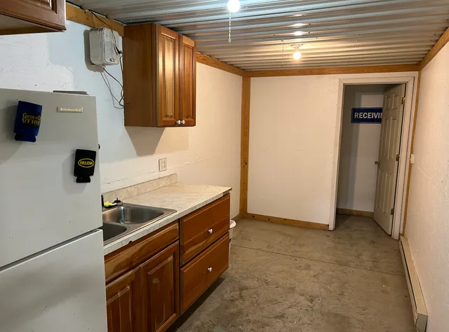 $1 | 407 South Market Street, Ogden, IL 61859