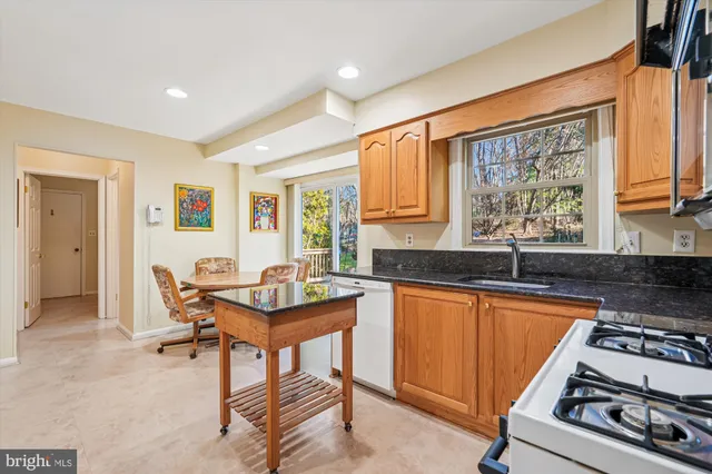 $640,000 | 15417 Aylesbury Street, Silver Spring, MD 20905