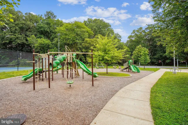 $640,000 | 15417 Aylesbury Street, Silver Spring, MD 20905