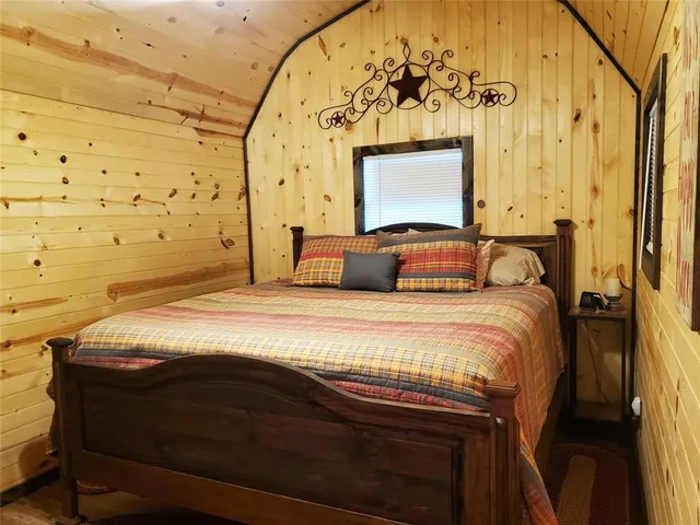 $390,000 | 456 Pr 41 Honey Grove, Honey Grove, TX 75446