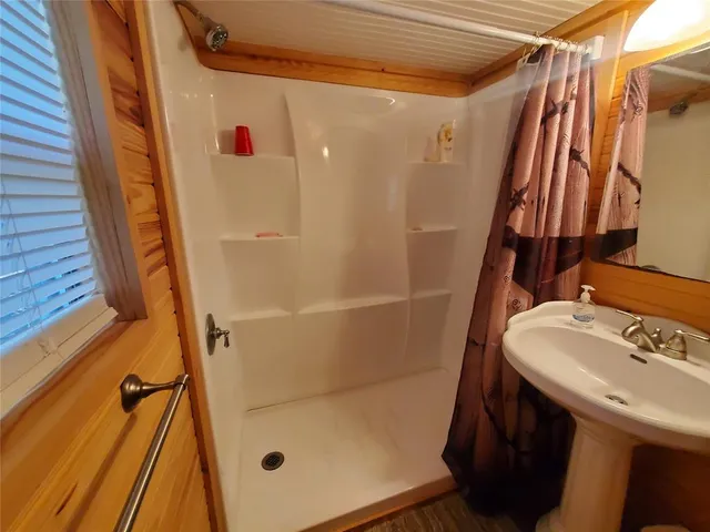 $390,000 | 456 Pr 41 Honey Grove, Honey Grove, TX 75446