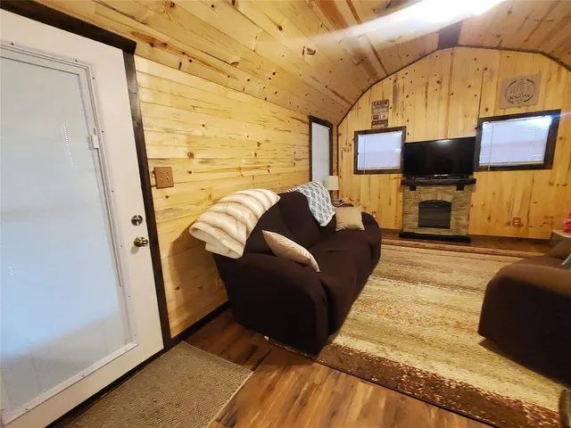 $390,000 | 456 Pr 41 Honey Grove, Honey Grove, TX 75446