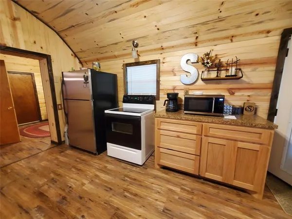 $390,000 | 456 Pr 41 Honey Grove, Honey Grove, TX 75446