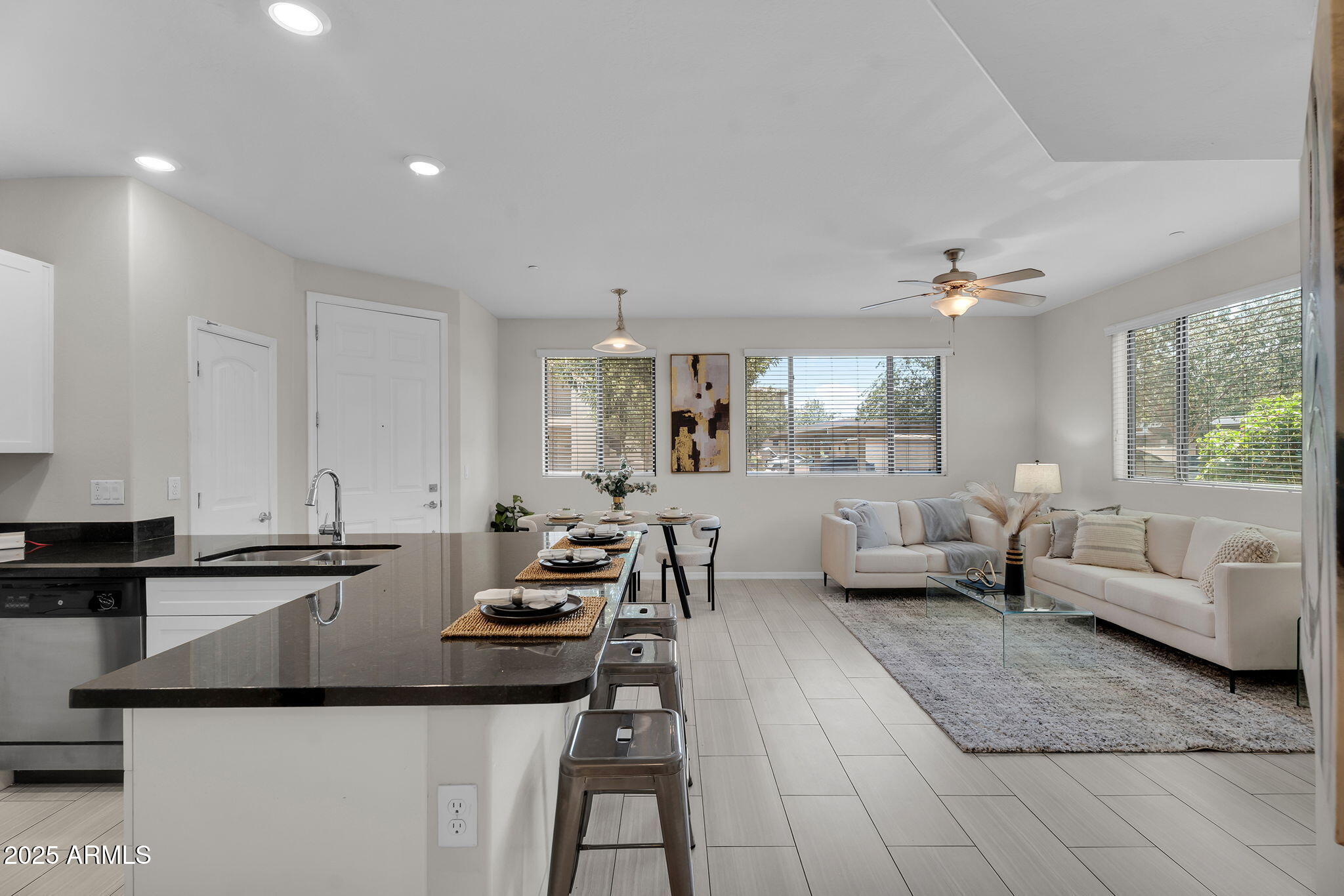 3330 South Gilbert Road, Unit 1075 Chandler, AZ 85286 - Photo 10 of 70 9-web-or-mls-Gilbert-16