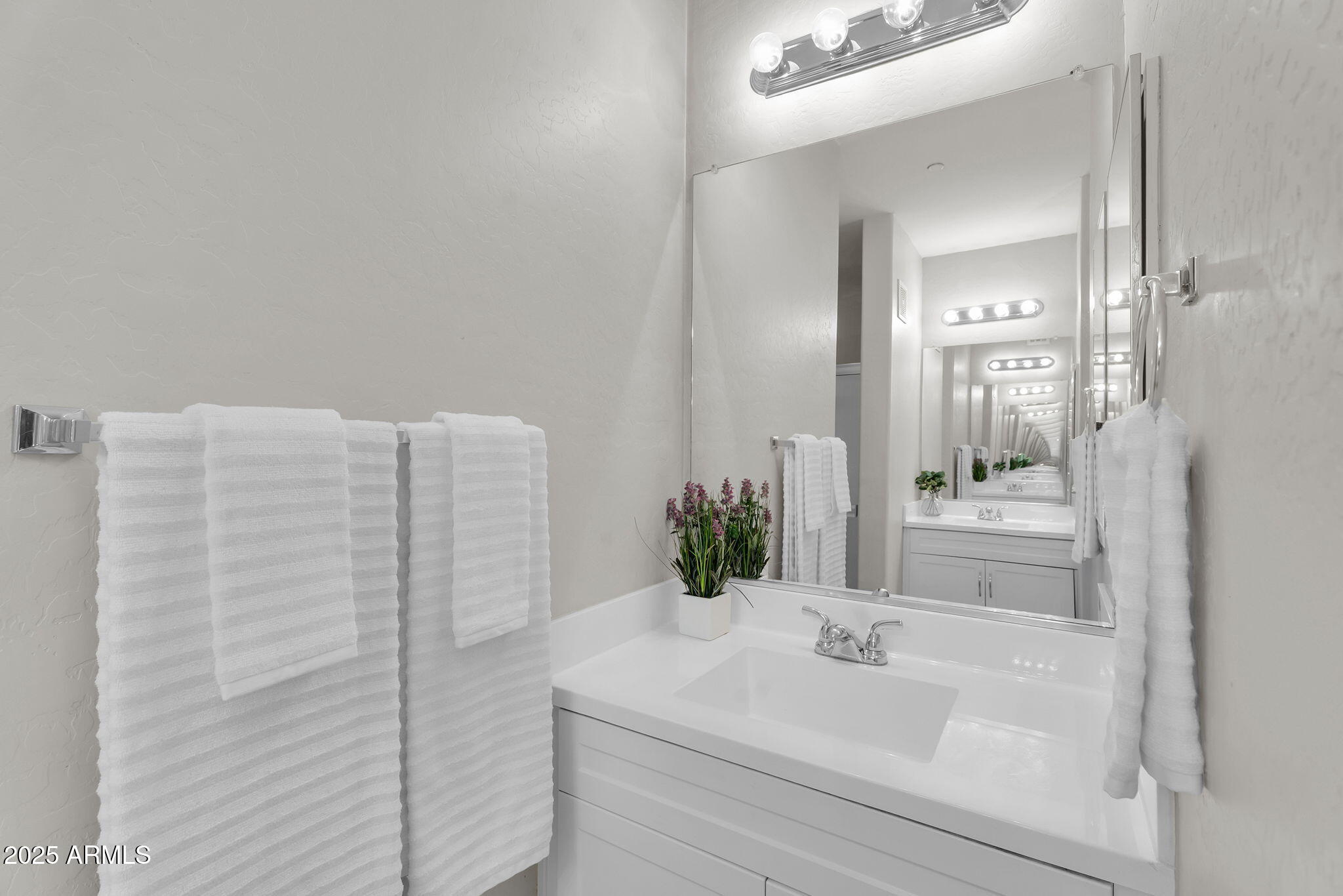 3330 South Gilbert Road, Unit 1075 Chandler, AZ 85286 - Photo 23 of 70 22-web-or-mls-Gilbert-24