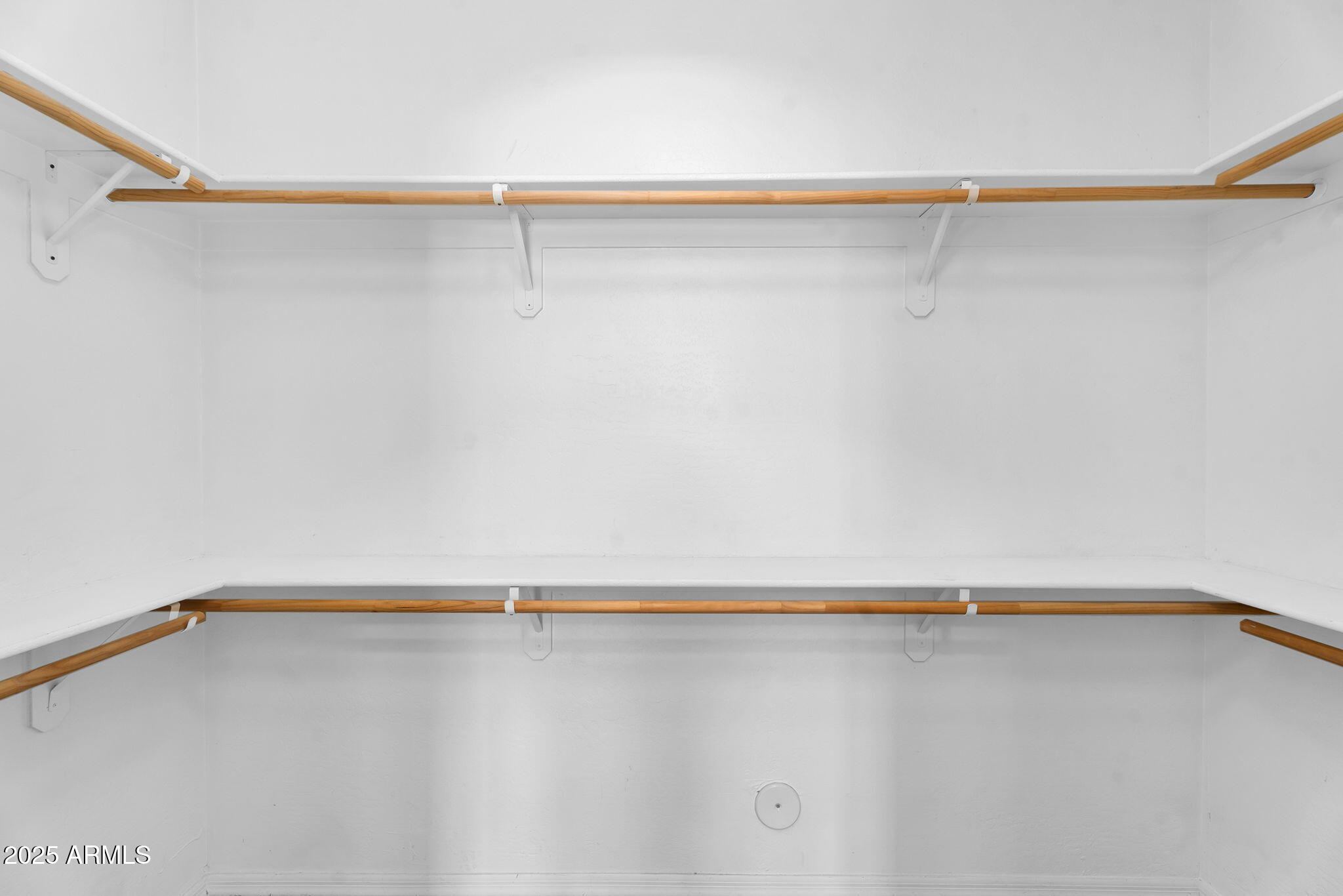 3330 South Gilbert Road, Unit 1075 Chandler, AZ 85286 - Photo 30 of 70 a view of a air conditioner