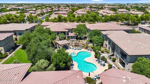 $435,000 | 3330 South Gilbert Road, Unit 1075, Chandler, AZ 85286