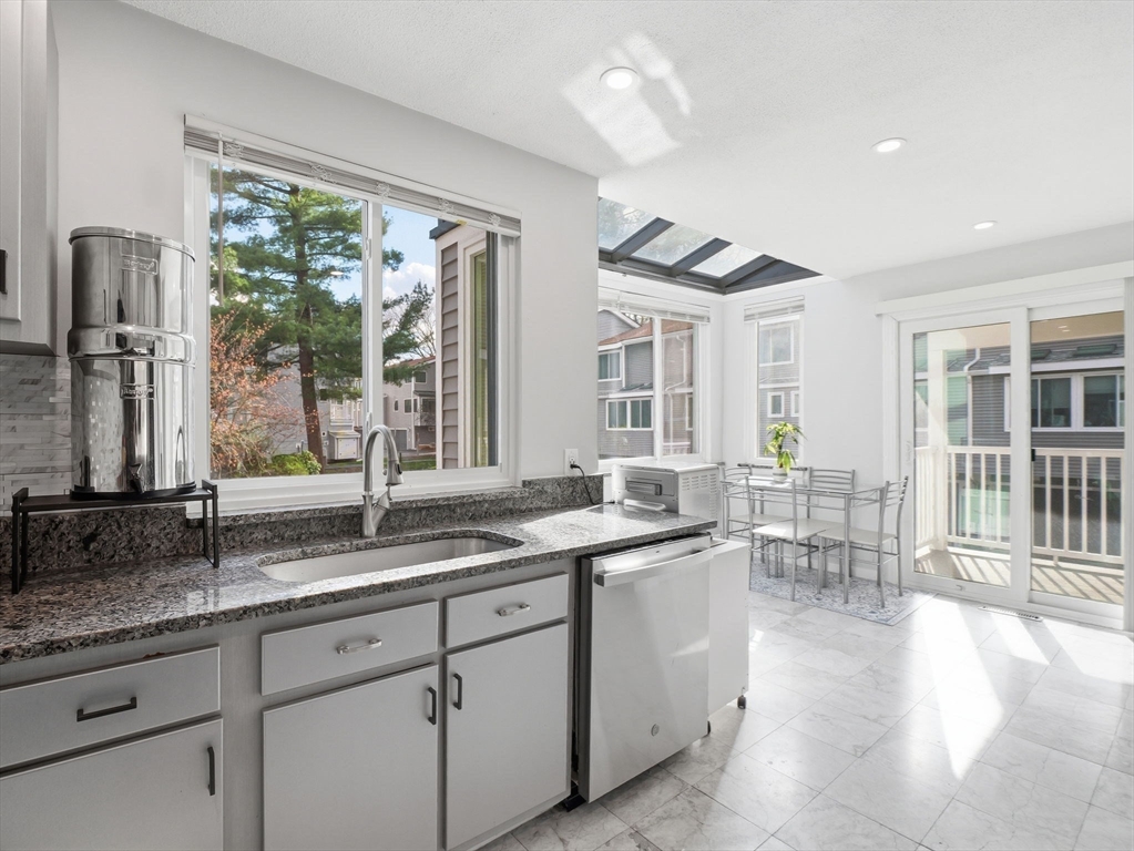 255 North Road, Unit 103 Chelmsford, MA 01824 - Photo 12 of 40