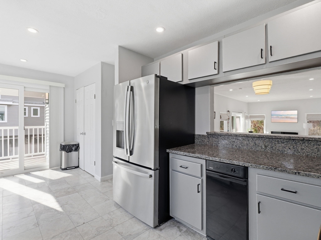 255 North Road, Unit 103 Chelmsford, MA 01824 - Photo 13 of 40