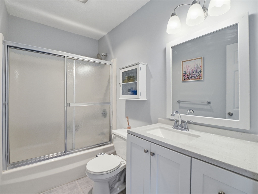 255 North Road, Unit 103 Chelmsford, MA 01824 - Photo 22 of 40