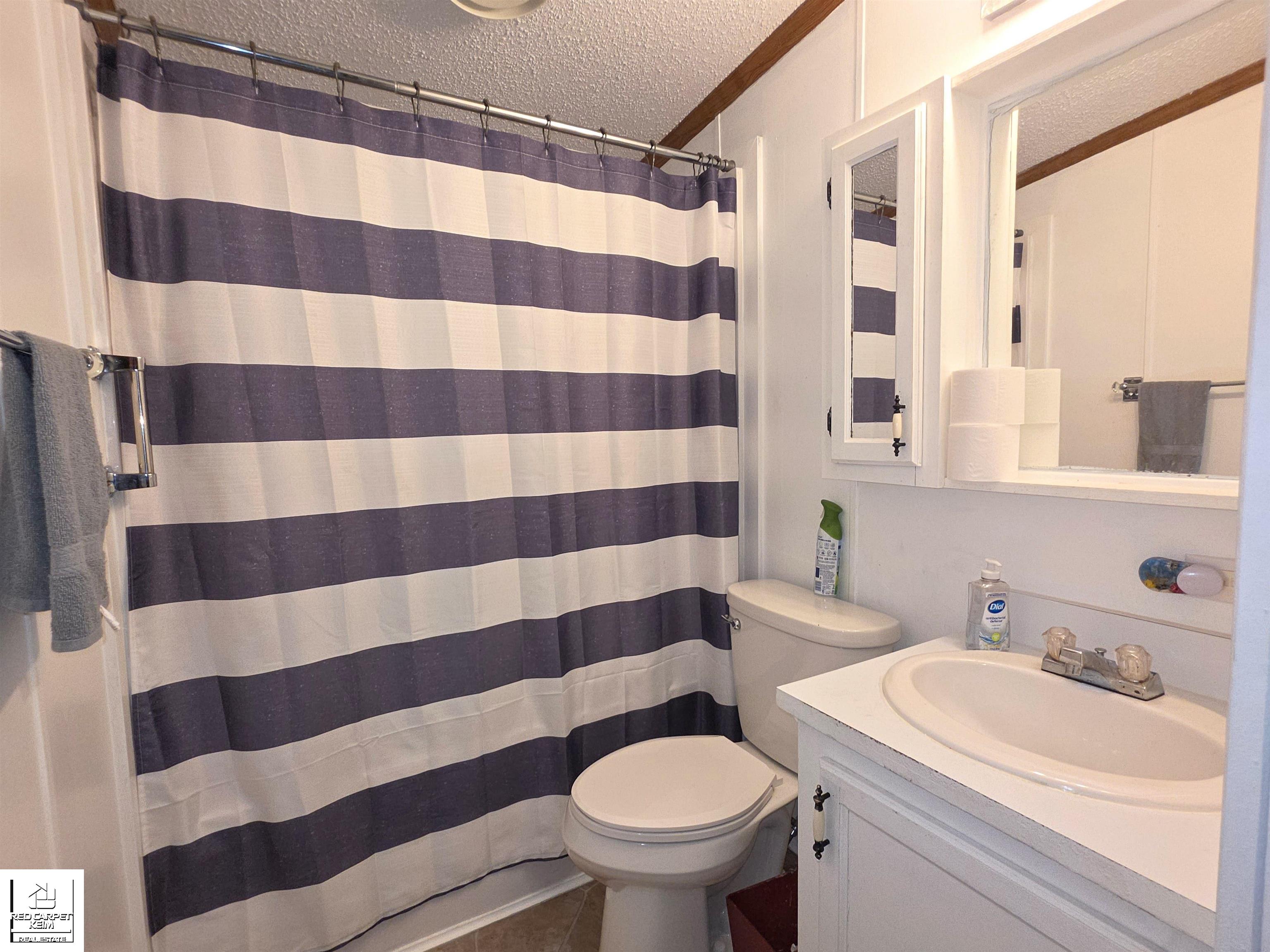 1370 South Graham Road Flint, MI 48532 - Photo 15 of 22 50222351-07f58478-fc2d-4d9c-8bd6-f32a7807007a.JPG