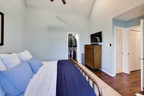 $730,000 | 3331 North Racine Avenue, Unit D, Chicago, IL 60657