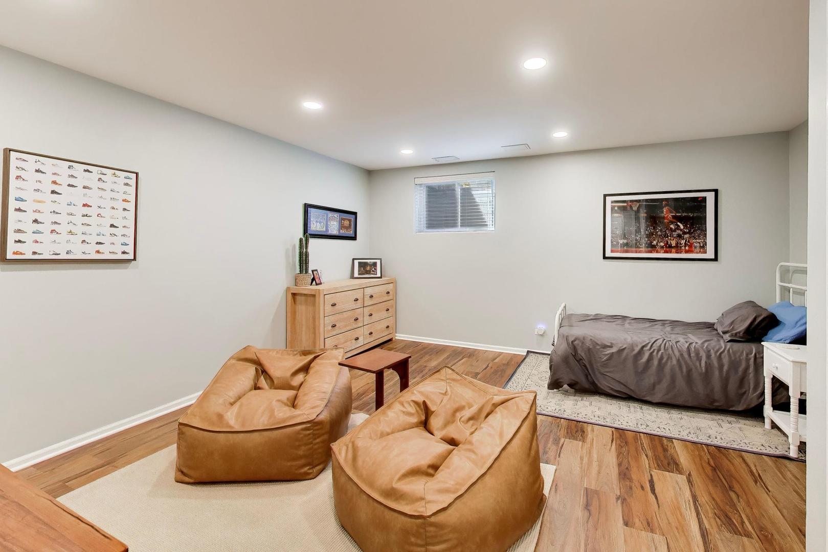 3331 North Racine Avenue, Unit D Chicago, IL 60657 - Photo 24 of 34