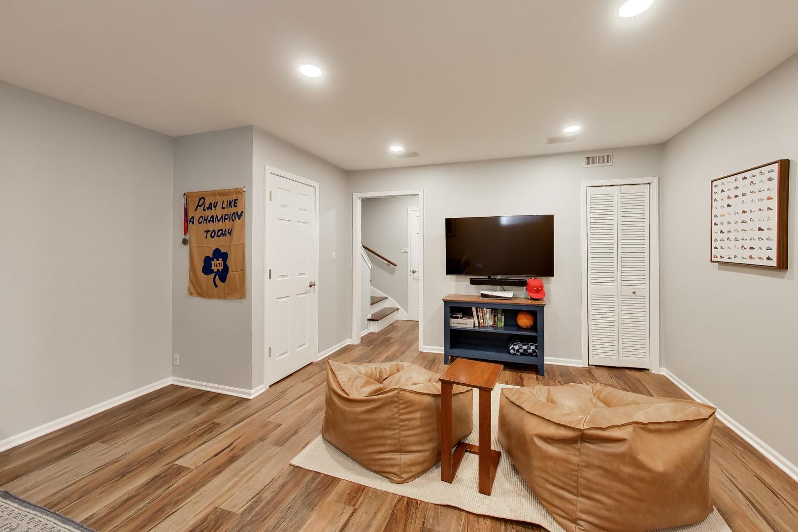 3331 North Racine Avenue, Unit D Chicago, IL 60657 - Photo 26 of 34