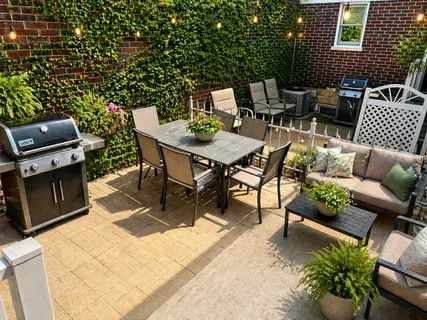 $730,000 | 3331 North Racine Avenue, Unit D, Chicago, IL 60657