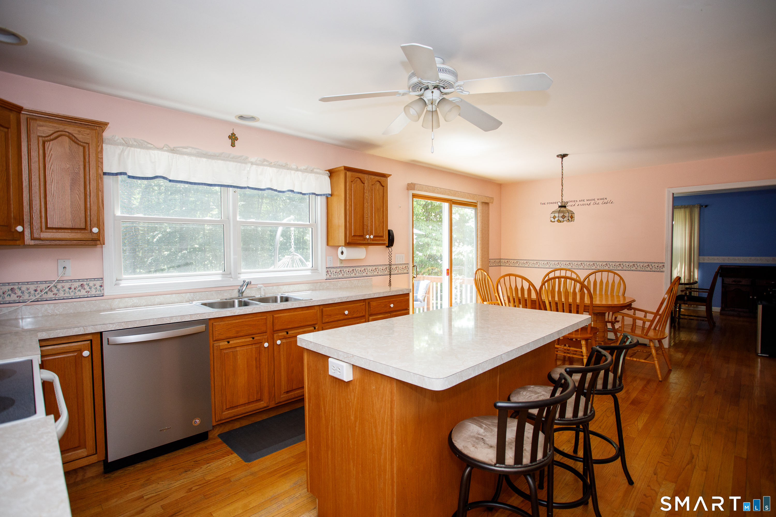 264 North Wawecus Hill Road Norwich, CT 06360 - Photo 3 of 29 SPACIOUS EAT IN KITCHEN WITH WOOD FLOORS