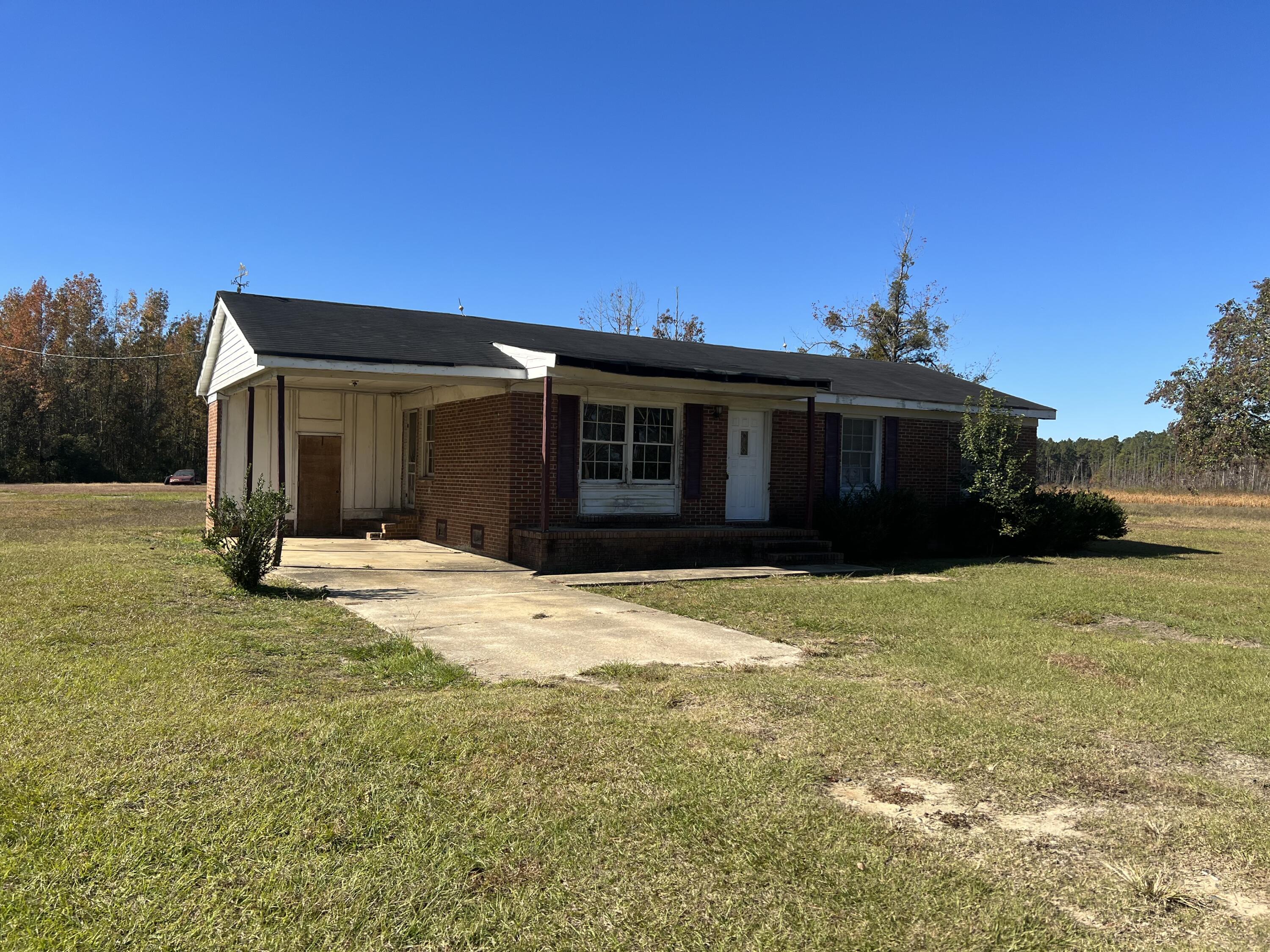 557 Weaver Road Hemingway, SC 29554 - Photo 1 of 17 IMG_0347